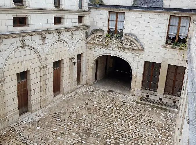 Particulier Robin Quantin Apartment Tours